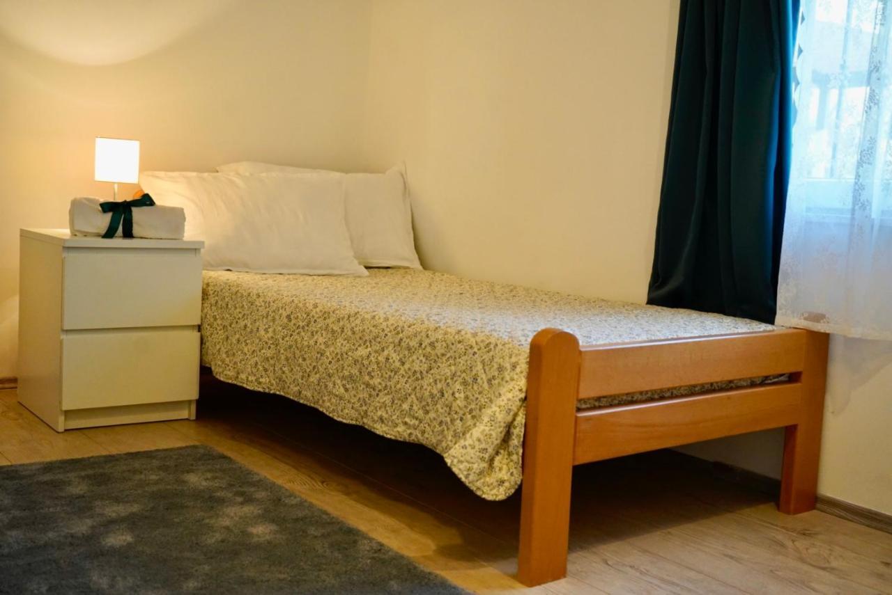 Barone - View & Free Parking Apartment Sibenik
